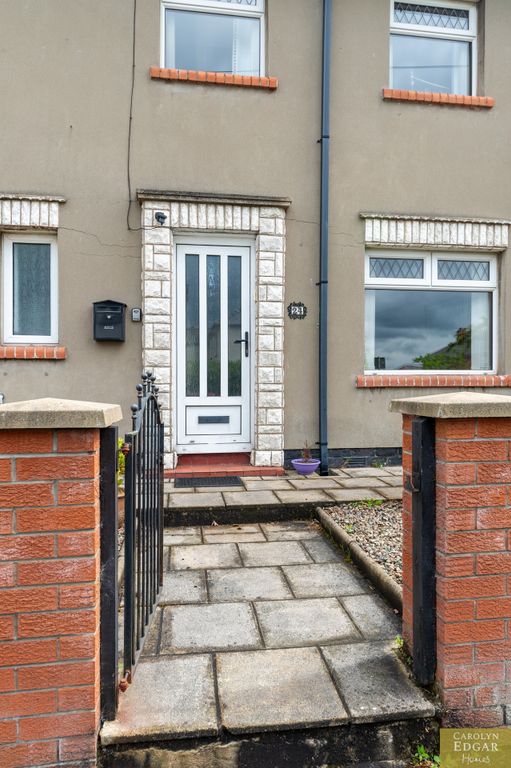 Property photo 3 of 25 005
