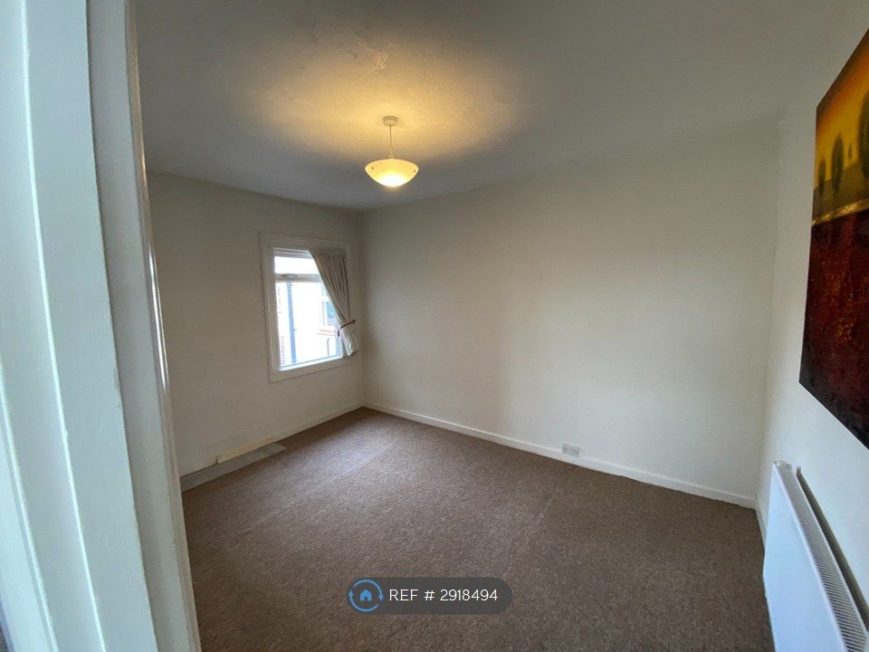 Property photo 2 of 16 Downstairs Bed