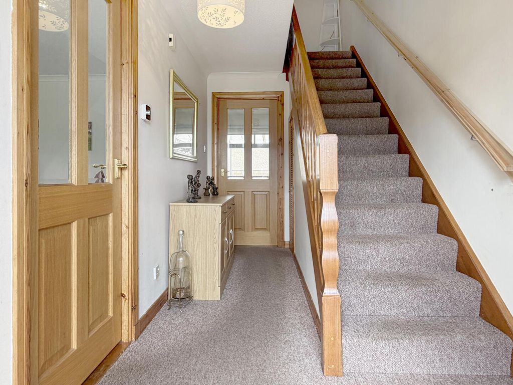 Property photo 3 of 24 Hallway