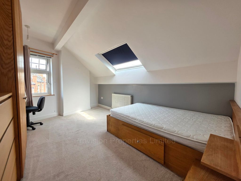 Property photo 2 of 13 Photo