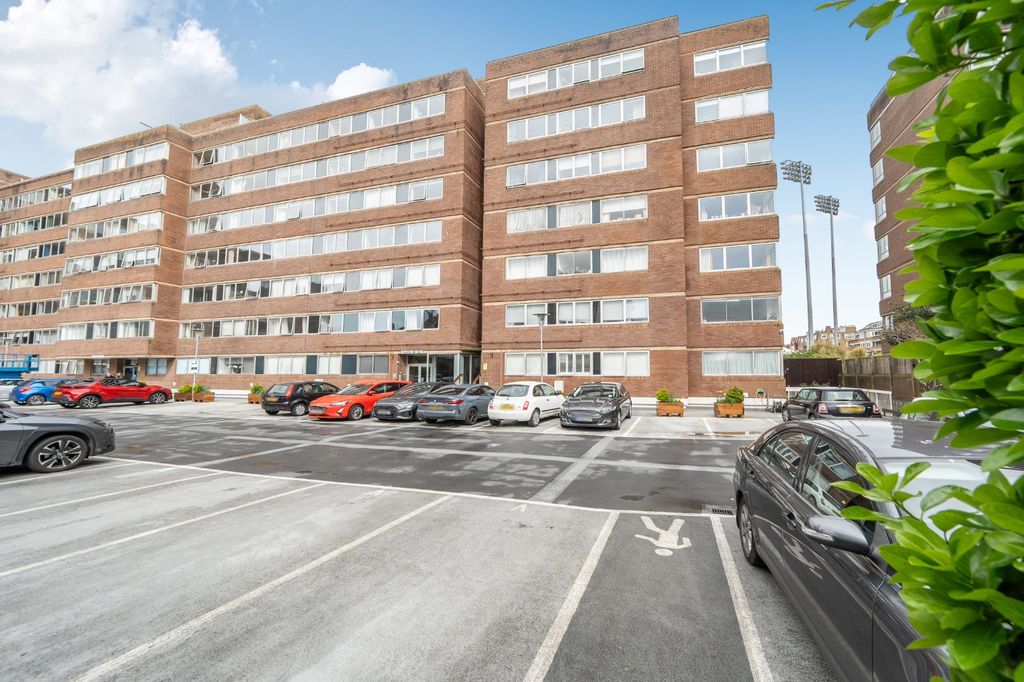 Property photo 1 of 12 Picture No. 11