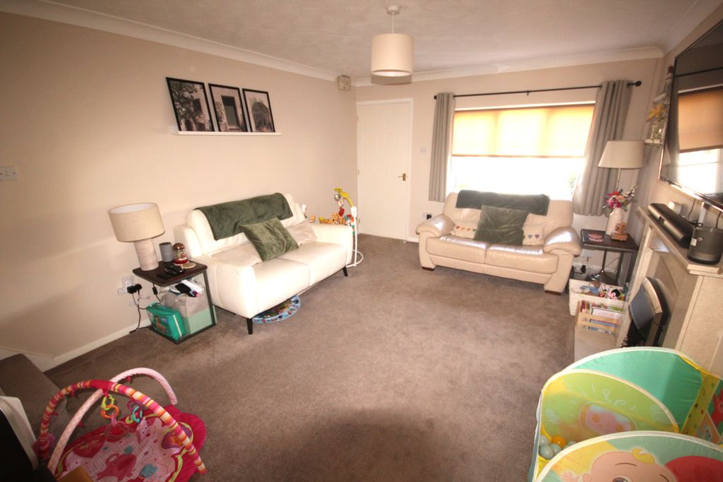Property photo 3 of 9