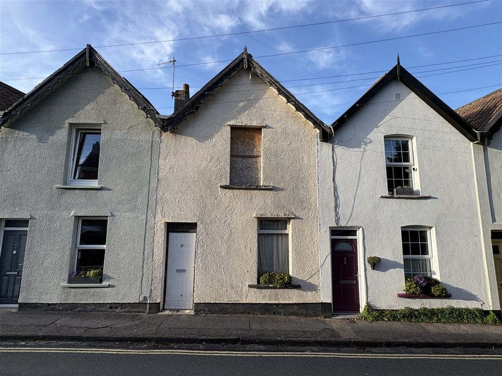 Property photo 1 of 2