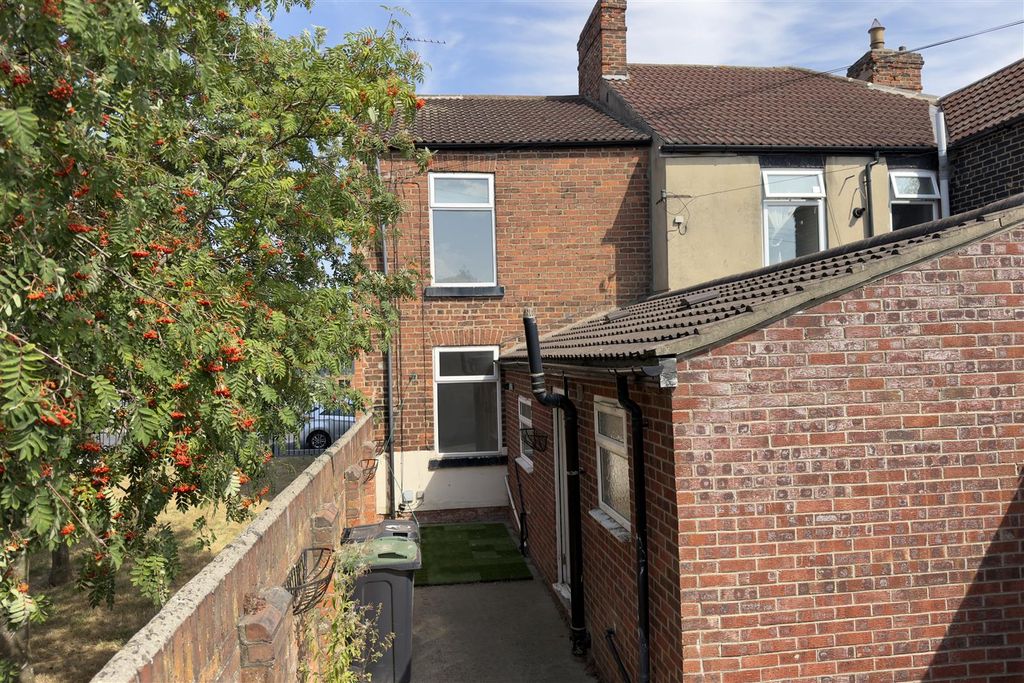 Property photo 2 of 15