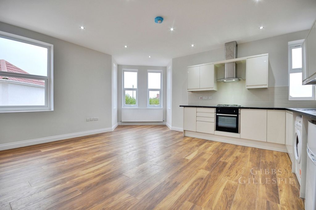 Property photo 2 of 6 Pbox-Img.Jpg