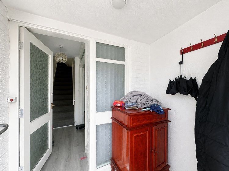Property photo 2 of 10 5338811