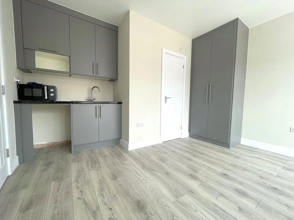 Property photo 2 of 12 Bedroom One