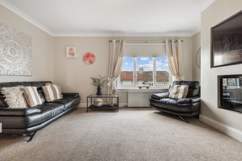 Property photo 3 of 23 Picture No. 40