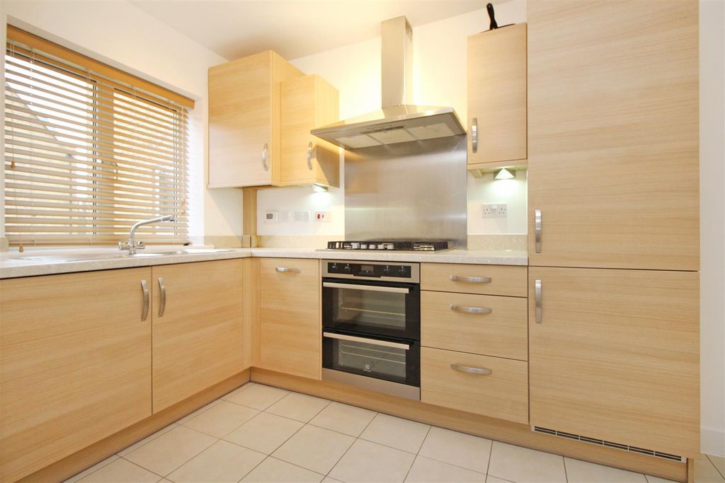 Property photo 3 of 6 Picture 3