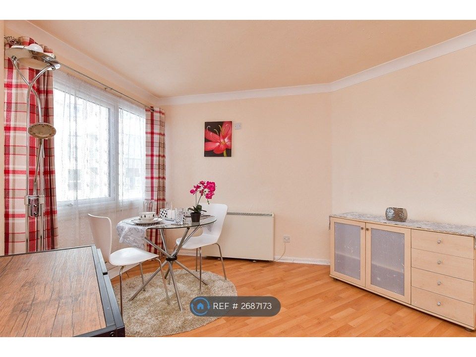 Property photo 2 of 11 Dining Area