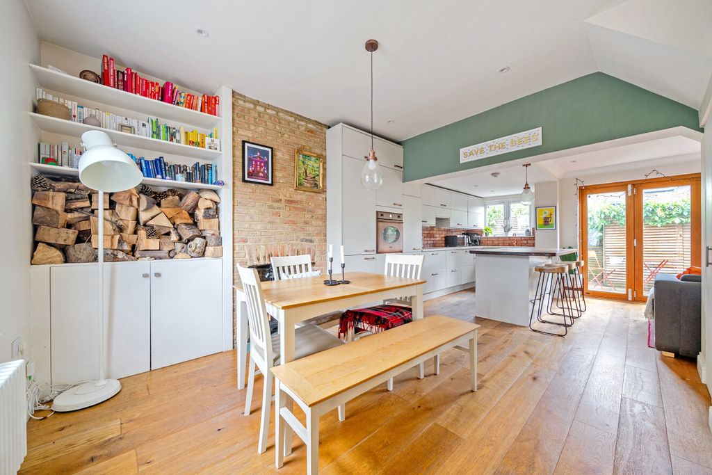 Property photo 3 of 11 1454373-5-6A07061...