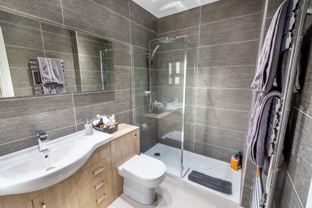 Additional image 24 of 5 bed link detached house for saleVicarage Drive, Wadworth, Doncaster DN11