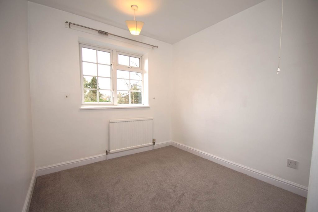 Property photo 3 of 15 Photo