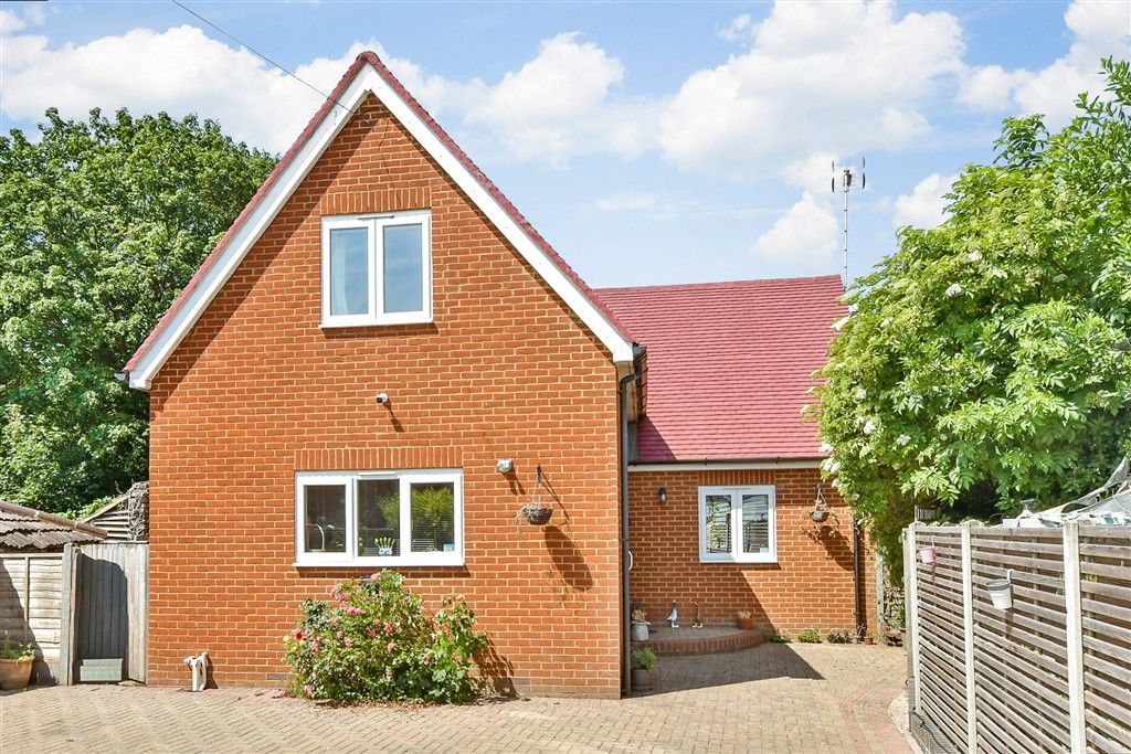Property photo 1 of 10 External (Web)