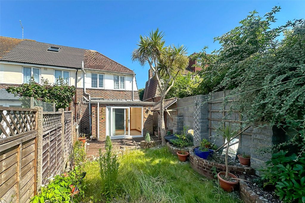 Property photo 2 of 14 Picture No. 10
