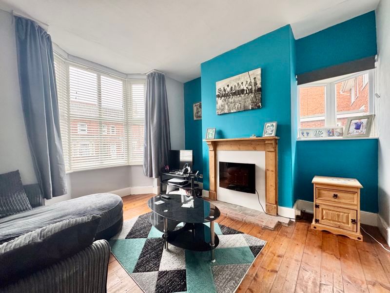 Property photo 3 of 19 Sitting Room