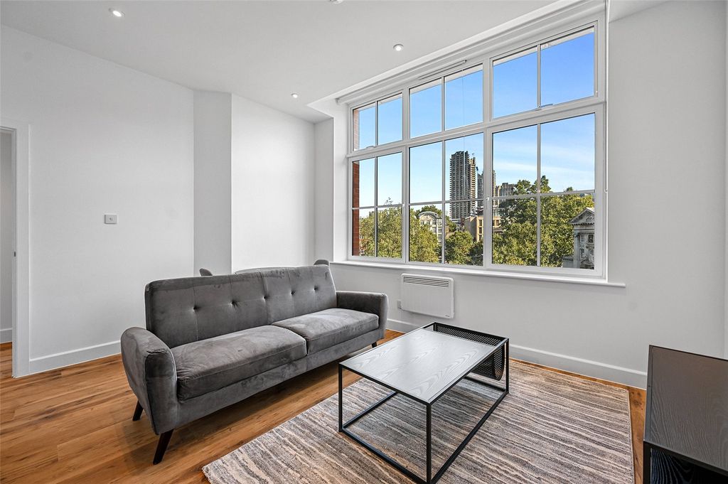 Property photo 1 of 9 Rception/ Kitchen