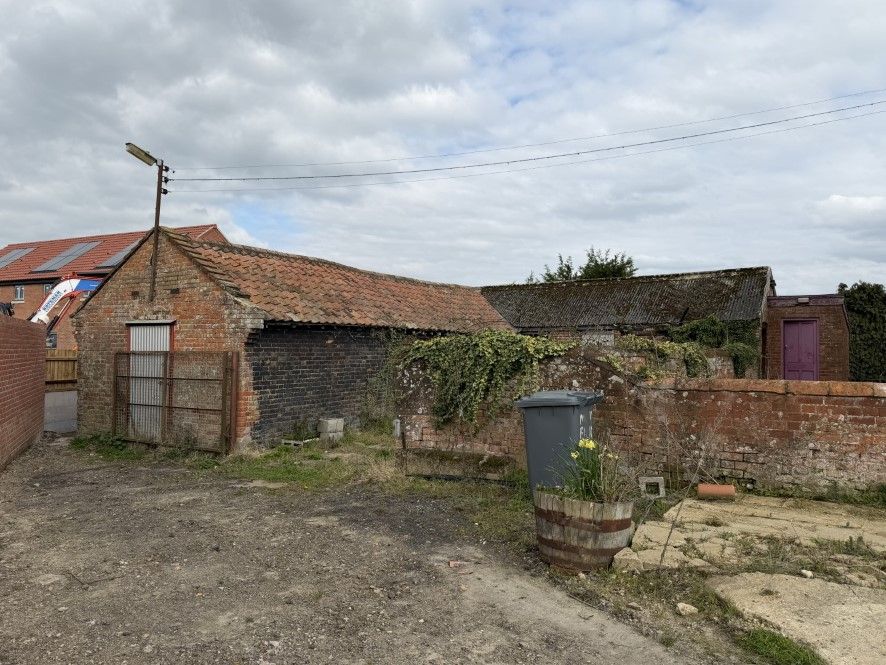 Property photo 3 of 13