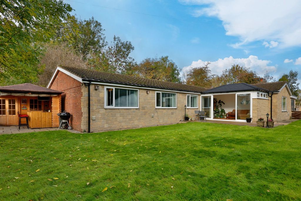 Property photo 1 of 33