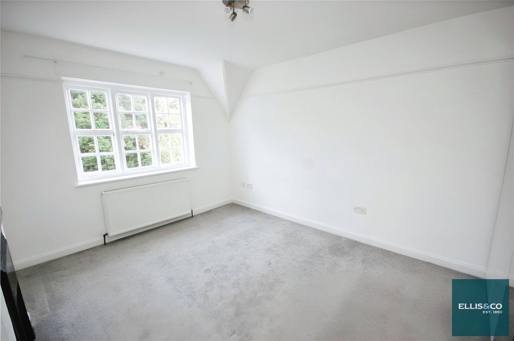 Property photo 2 of 14 Picture No. 56