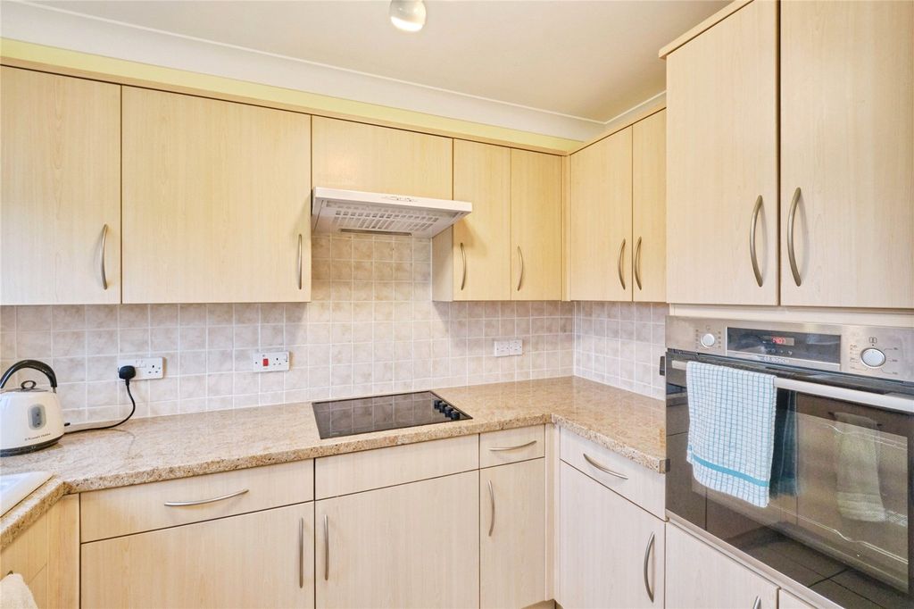 Property photo 2 of 12 Kitchen