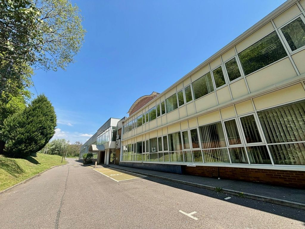 Property photo 1 of 12 Blackwood Office 00.Jpg