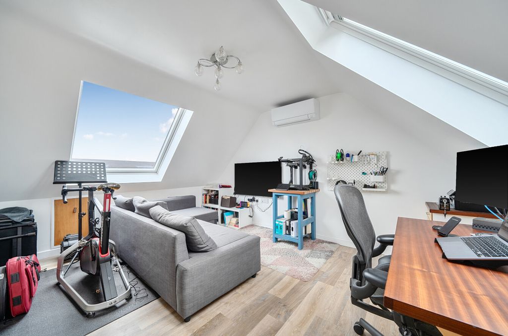 Property photo 3 of 20 1434838-4-69c2A6c...