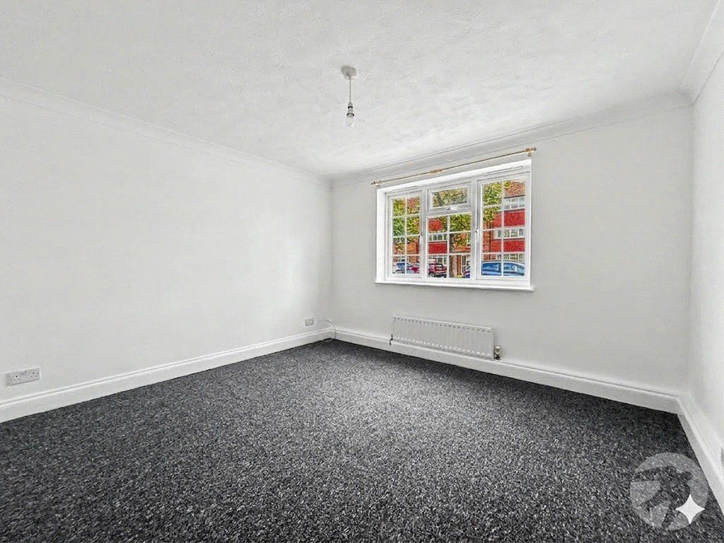 Property photo 2 of 15 Picture No. 05
