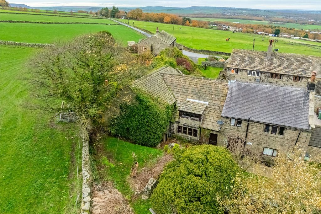 Property photo 1 of 30 Accommodation