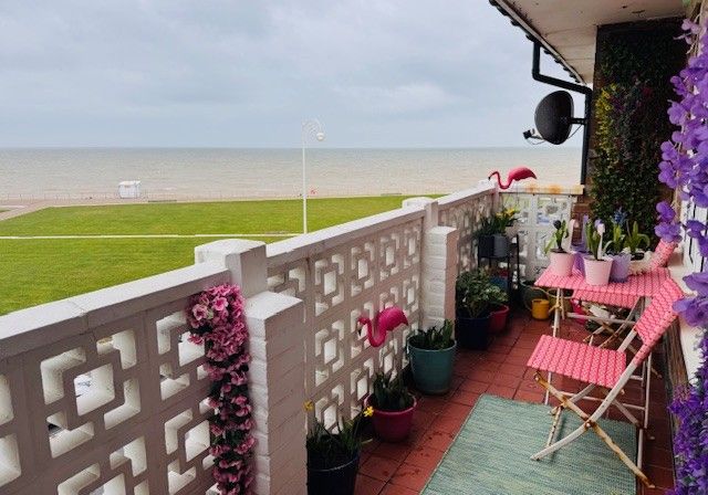 Property photo 2 of 25