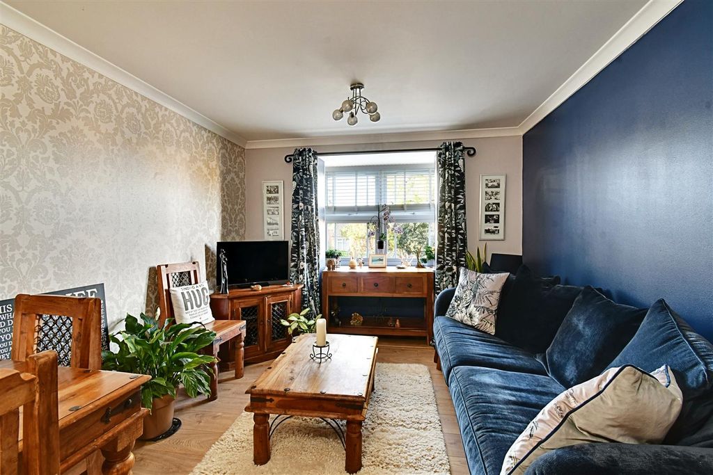Property photo 2 of 12 Lounge 1.Jpg