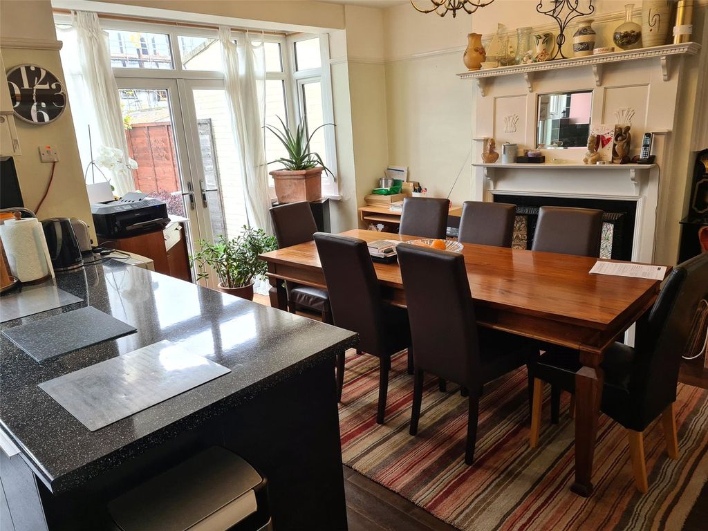 Property photo 3 of 8 Picture No. 04