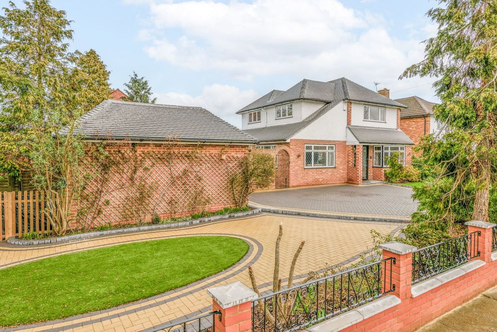 Property photo 1 of 19