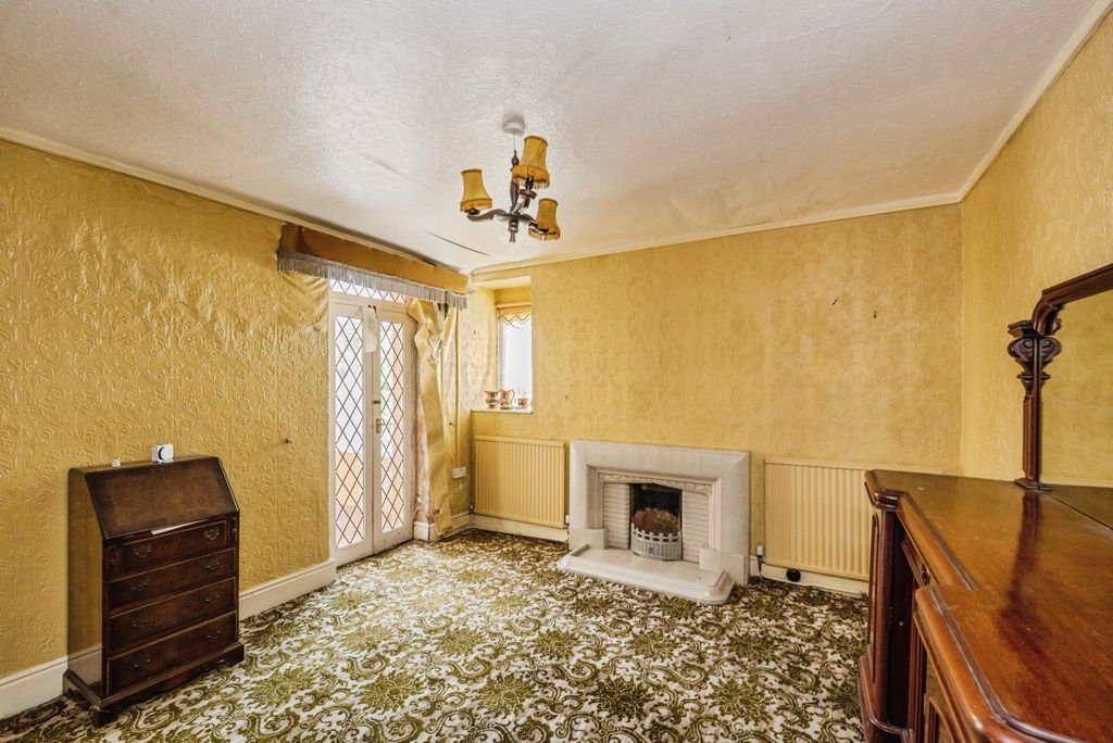Property photo 2 of 18 Photo