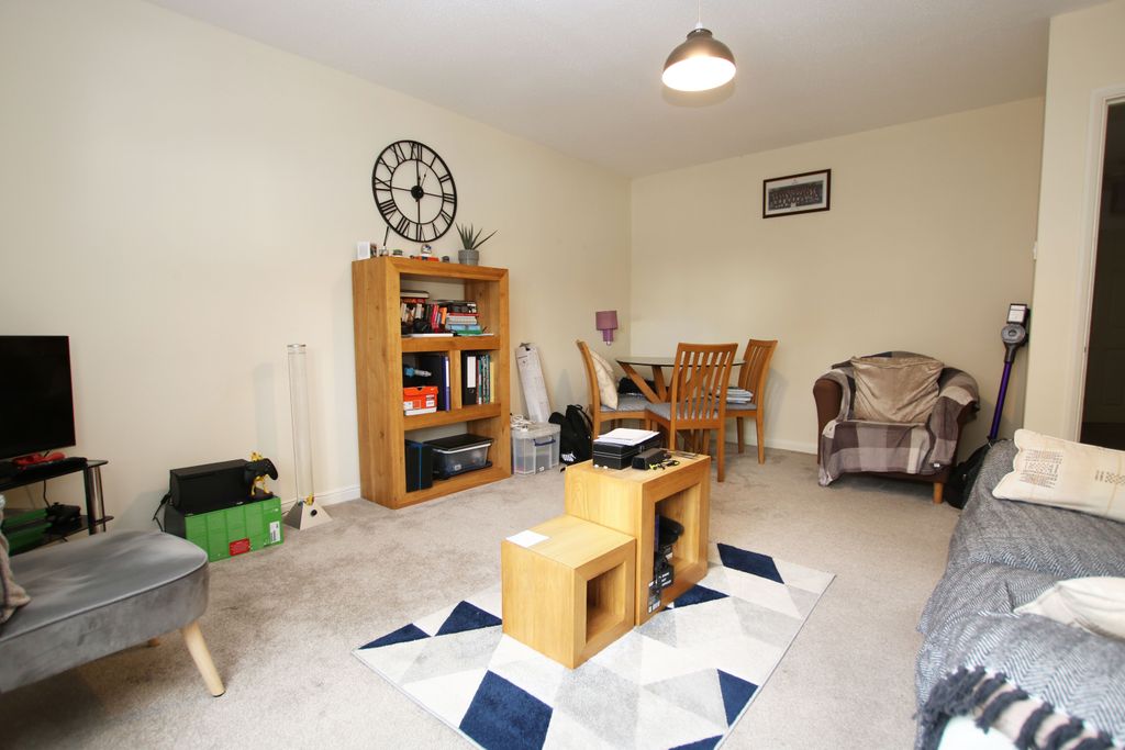 Property photo 3 of 7