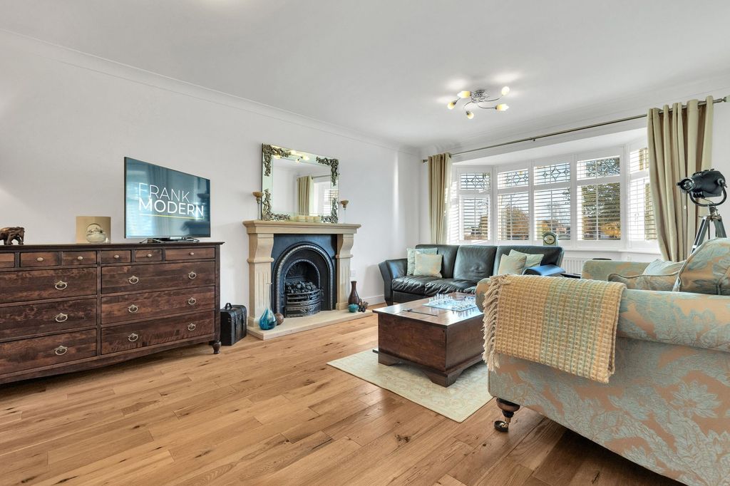 Property photo 2 of 64 Living Room