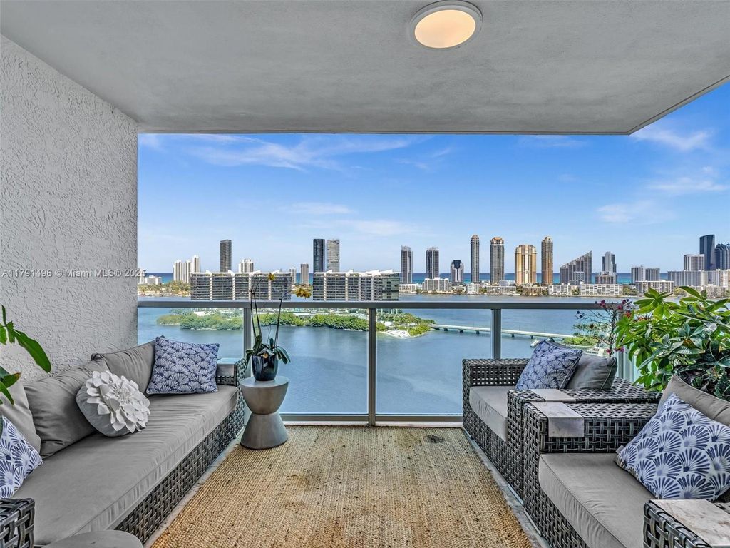 Property photo 1 of 50