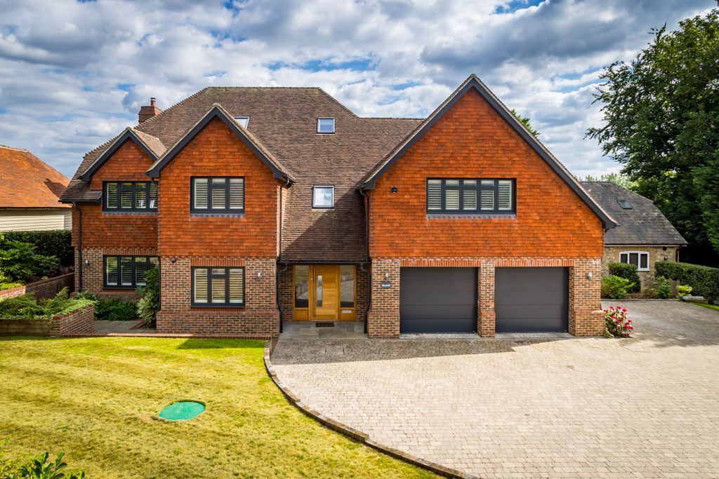 Property photo 1 of 35