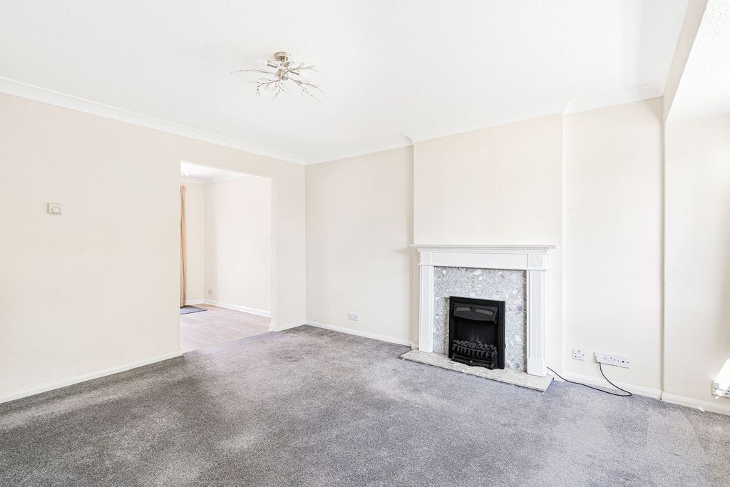Property photo 3 of 30