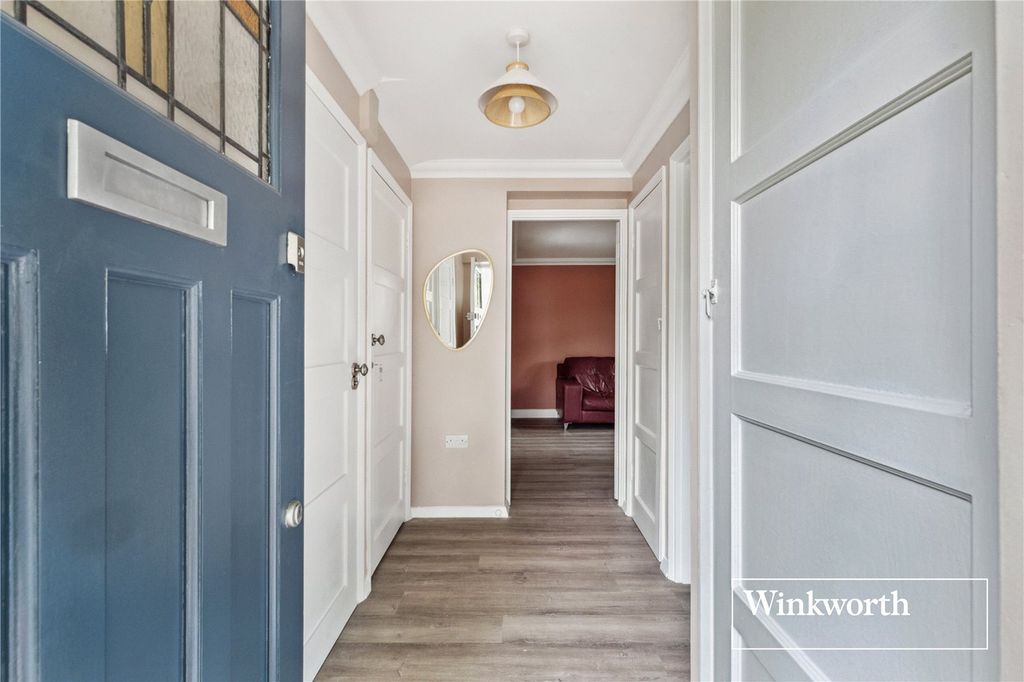 Property photo 3 of 14 Picture No. 11