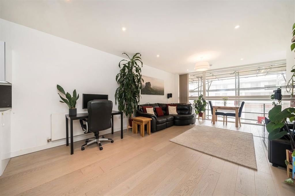 Property photo 3 of 8