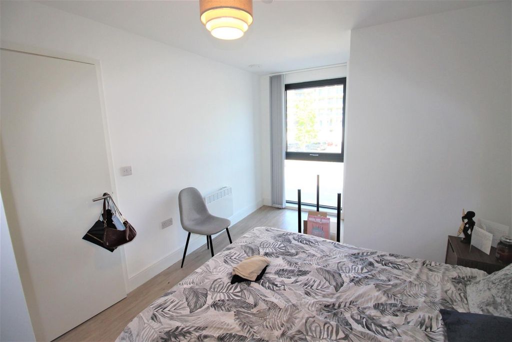Property photo 3 of 10 8 - .Jpg