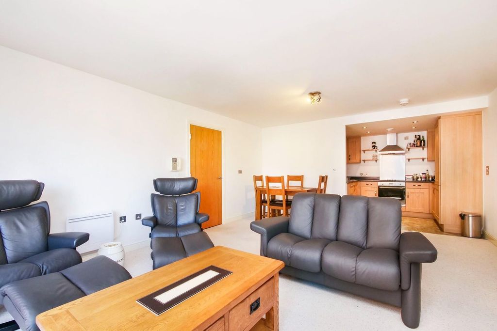 Property photo 3 of 18 Pnmb0320.Jpg