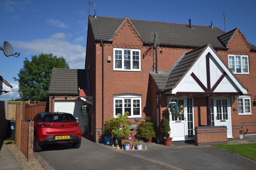 Property photo 1 of 28