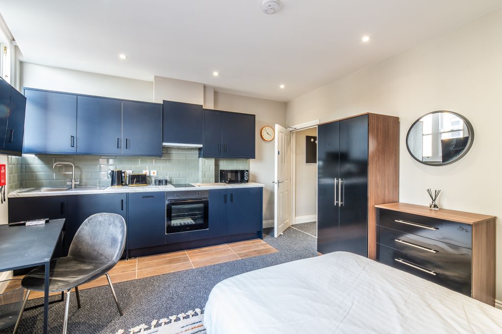 Property photo 1 of 8 Canning Place B204-005