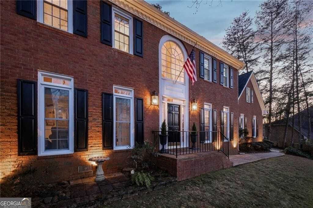 Property photo 1 of 31