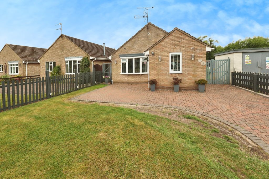 Property photo 1 of 14 4194140