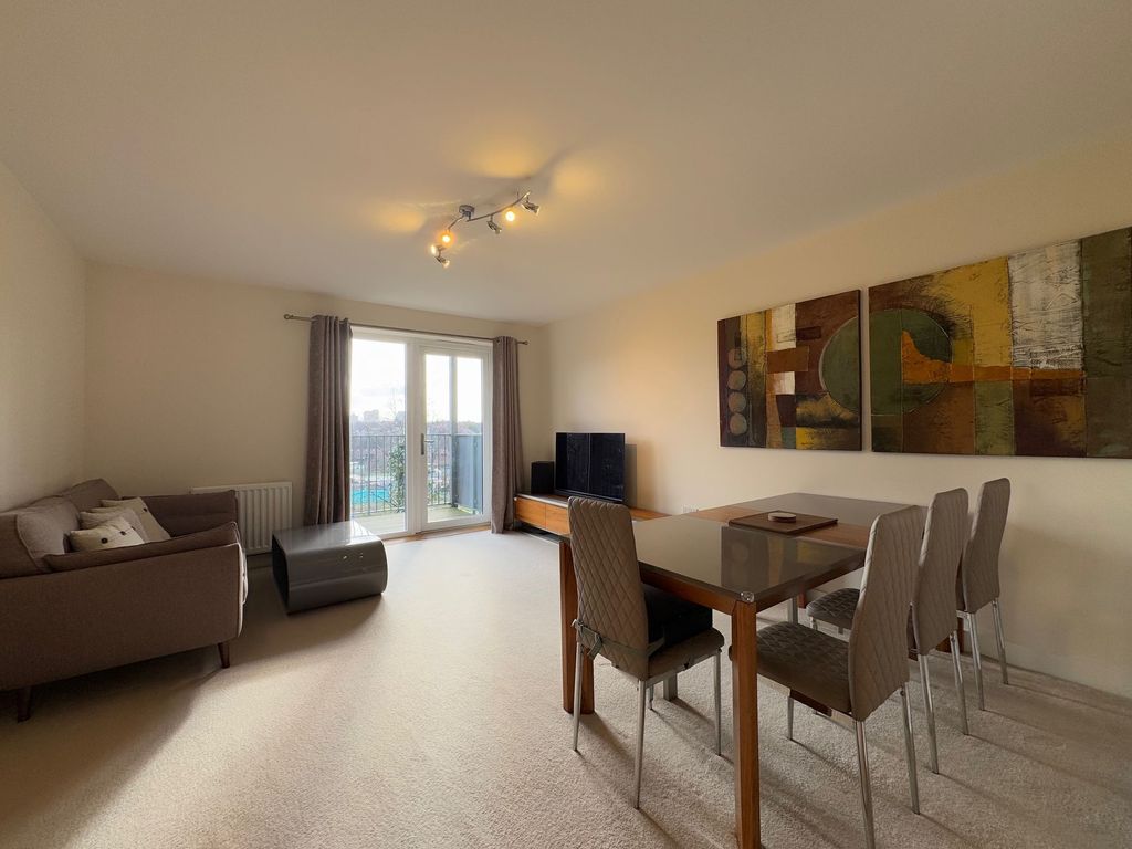 Property photo 2 of 12 Lounge