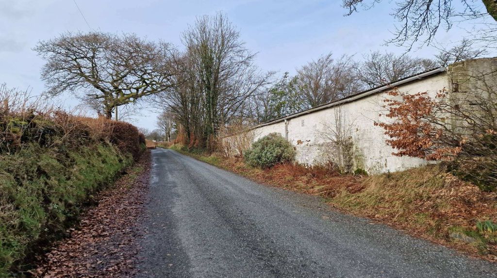 Property photo 3 of 18