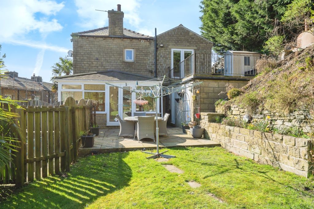 Property photo 2 of 17
